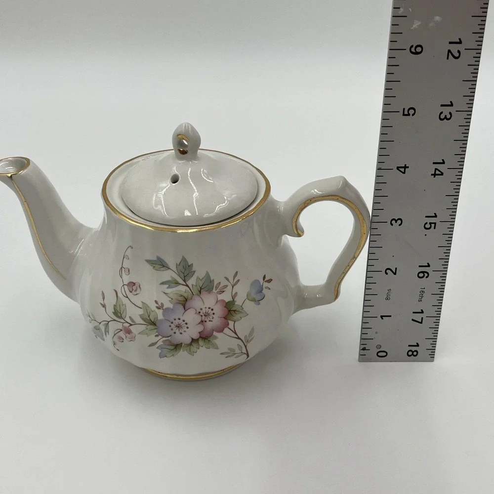 Royal Oak Mini Teapot White Floral Porcelain Gold Trim Ribbed Small‎ Tea Pot